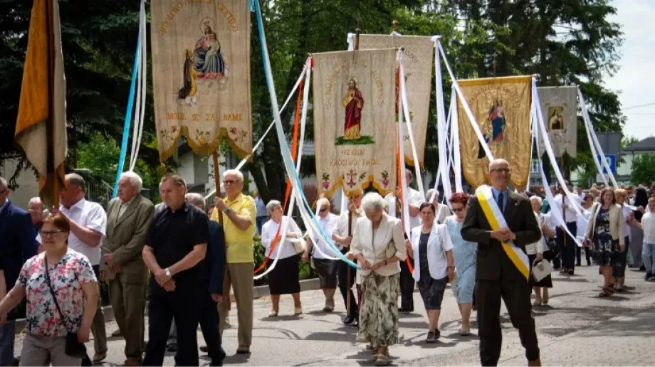 Uroczystości Bożego Ciała w parafii Wniebowzięcia NMP (zdjęcia)