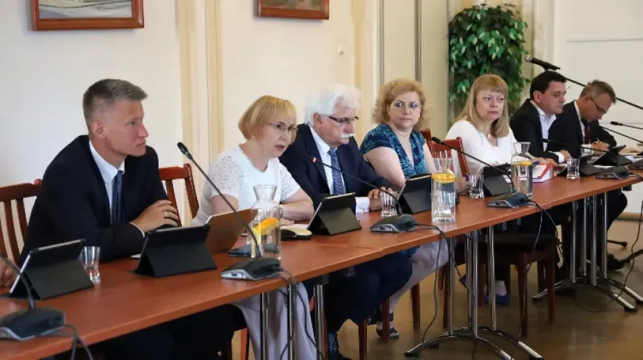 Działo się! Burzliwa dyskusja w sprawie miejsc parkingowych