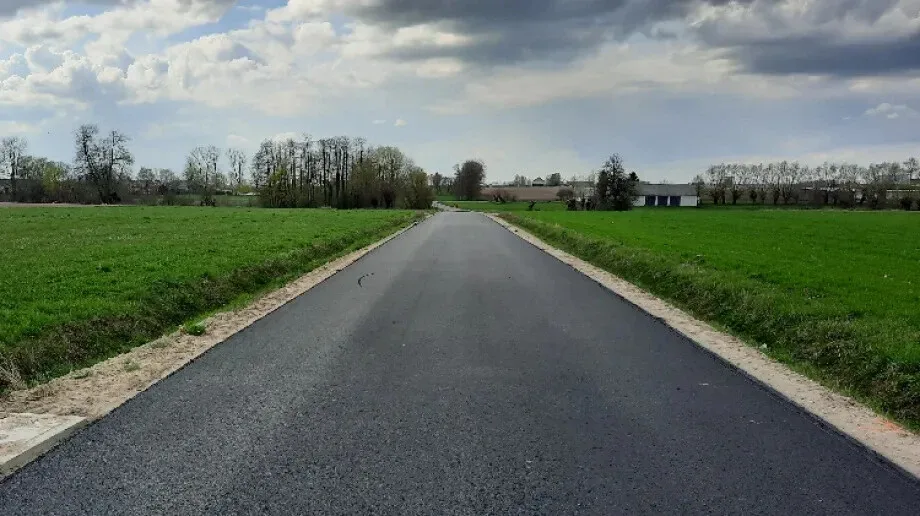 Mieszkańcy gminy Andrzejewo mogą już korzystać z wyremontowanej drogi!