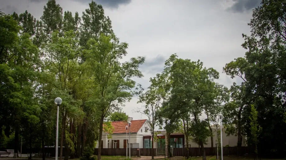 Czwartek chłodny i deszczowy zwłaszcza na wschodzie. Pogoda na najbliższe dni