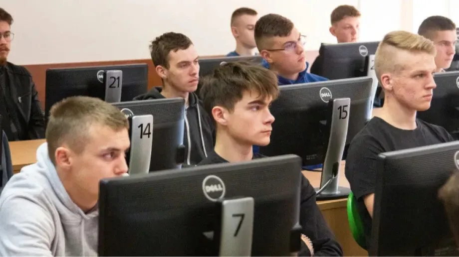 Uczniowie ZSCKR w Starym Lubiejewie podeszli do egzaminu kompetencji cyfrowych - IT Fitness Test (zdjęcia)