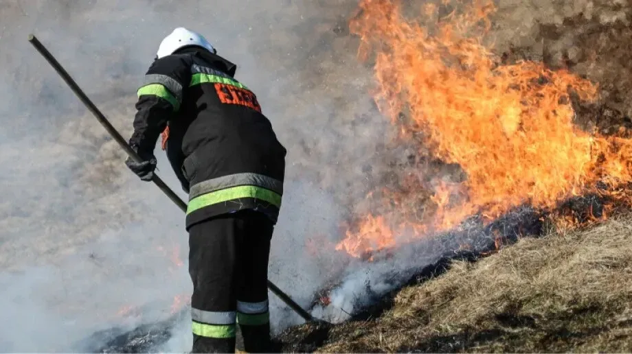 Wiosenne pożary traw wyzwaniem dla straży pożarnej