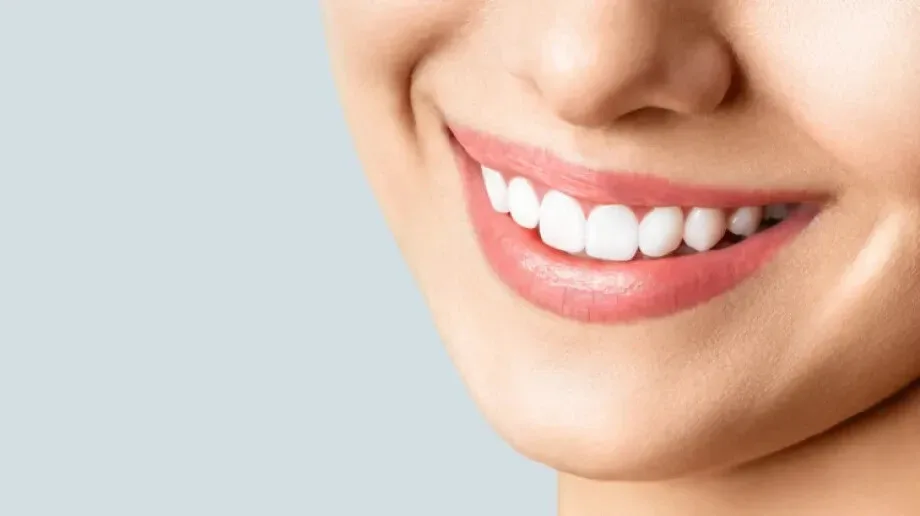 Zabiegi dentystyczne operacyjne, czyli chirurg stomatolog