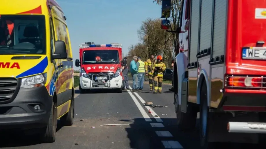 Wypadek drogowy na drodze w pobliżu Andrzejewa. Chaos na drodze i blokada ruchu! (zdjęcia)