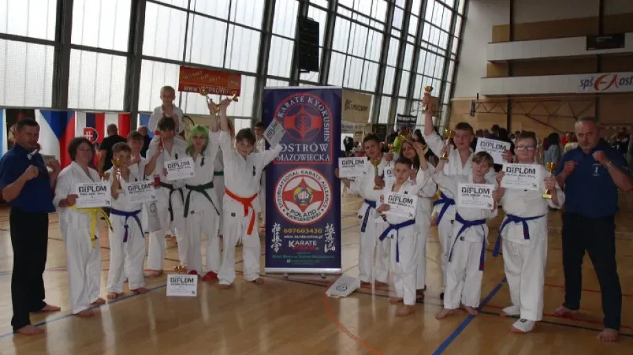 Ekipa OKKK przywiozła 11 pucharów z Czech