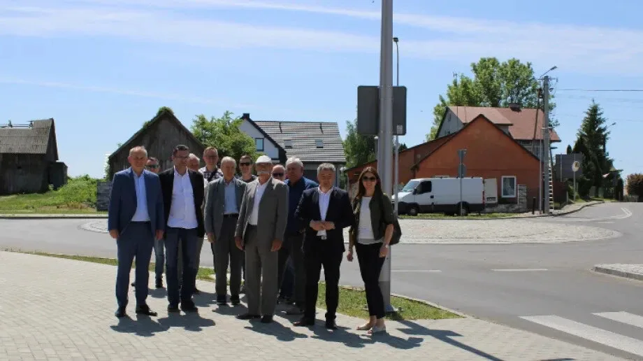 Rozwój infrastruktury Wąsewa. Zakończono rozbudowę dróg powiatowych