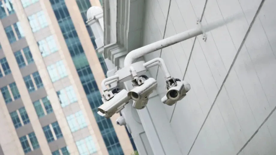 Inteligentne Systemy Monitoringu Wizyjnego: Automatyzacja i Wydajność w Ochronie Obiektów