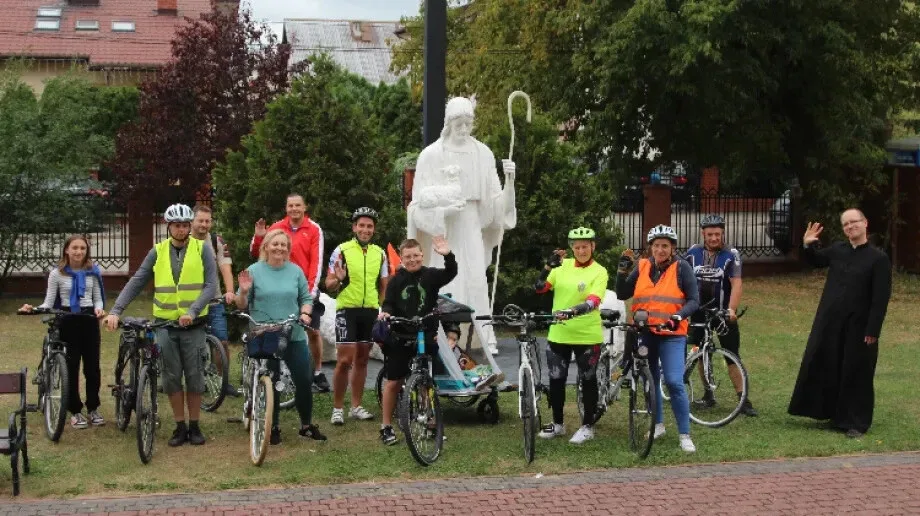 Parafianie kolejny raz spotkali się na rowerach (zdjęcia)
