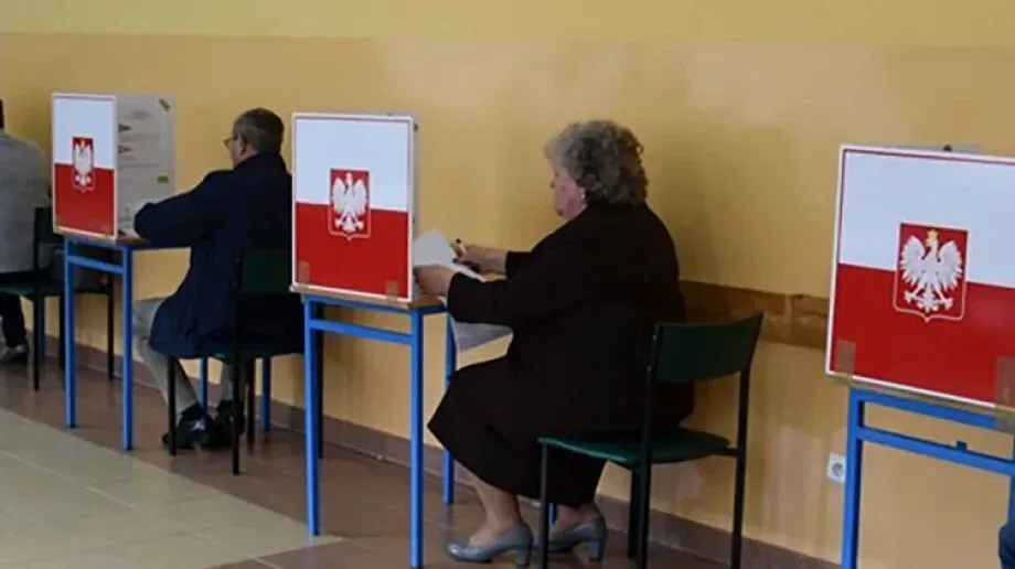 Średnia frekwencja w powiecie ostrowskim to 21,75%