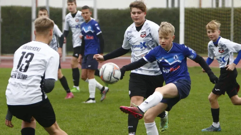 FDP Ostrów Mazowiecka i Olimp Ciechanów remisują 1:1 (zdjęcia)