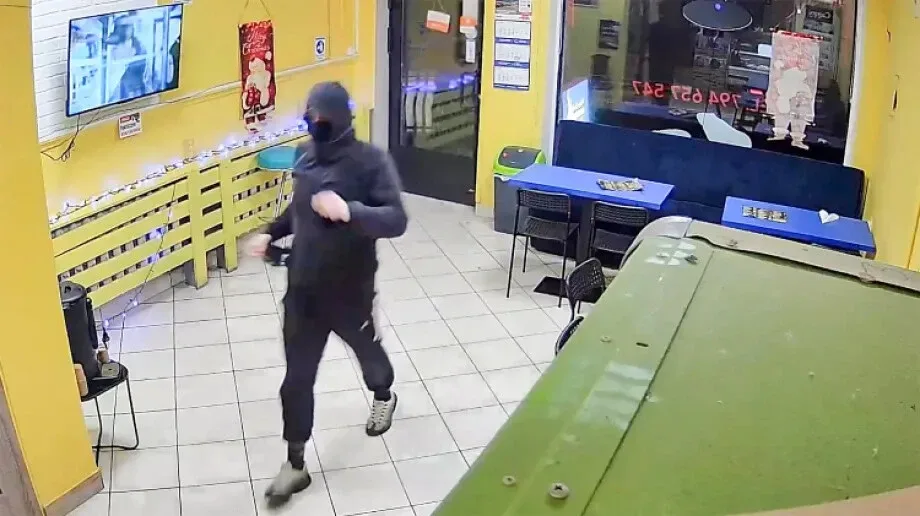 Napad na kebab w centrum Ostrowi! (zdjęcia)
