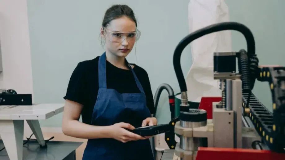 Poznaj technologię CNC - przełom w inżynierii