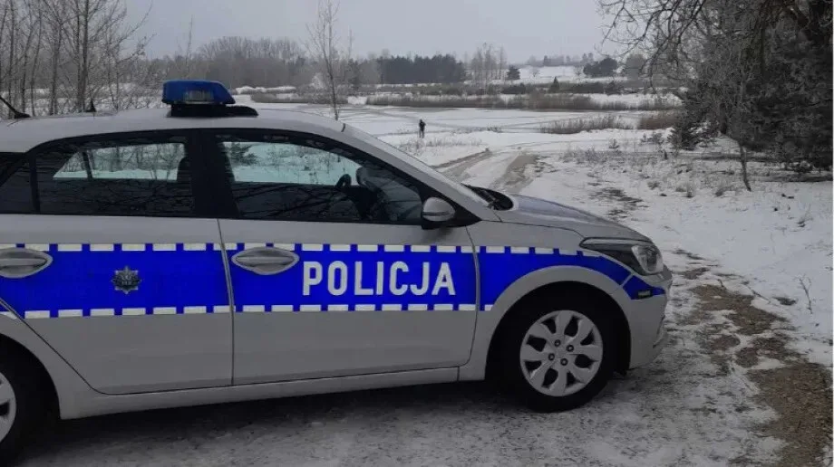 Policja apeluje o ostrożność na zamarzniętych stawach