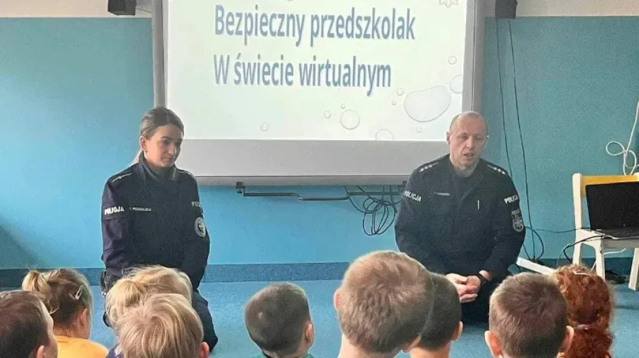 Dzień Bezpiecznego Internetu w Powiecie Ostrowskim 