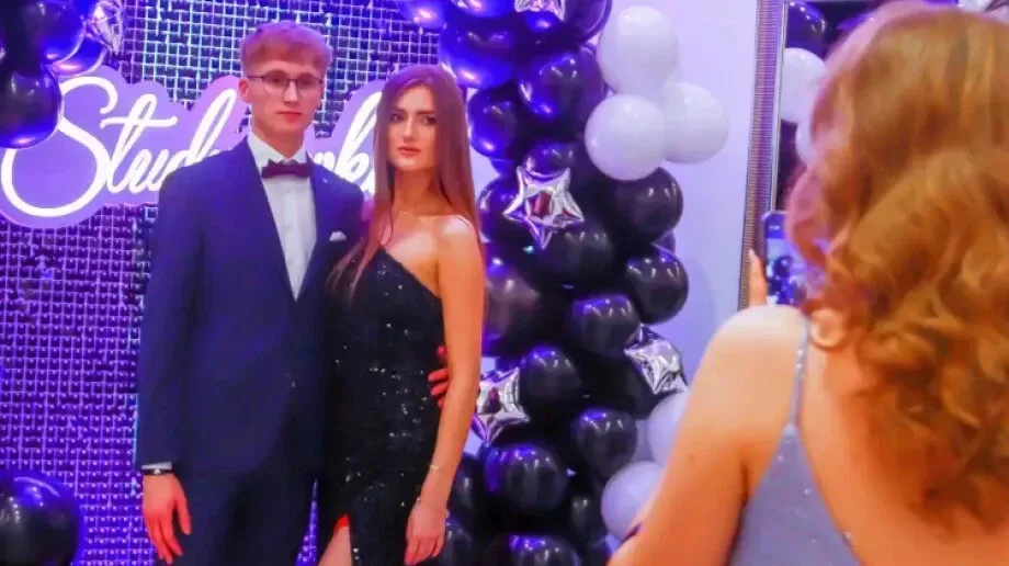 Niezapomniana studniówka maturzystów z LO im. Mikołaja Kopernika w Sali Tango (zdjęcia)