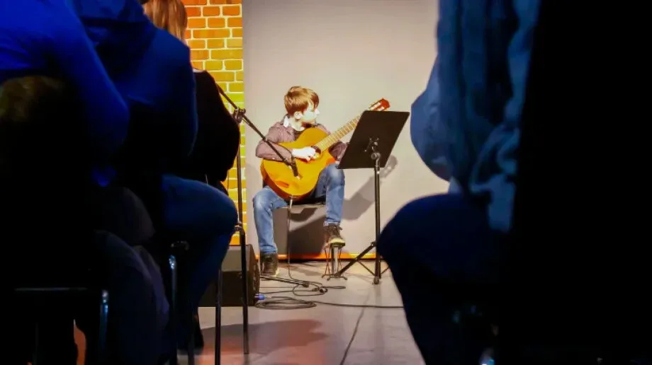 Muzyczne popołudnie w Galerii Sztuki 'Jatki' - Koncert Młodych Muzyków (zdjęcia)