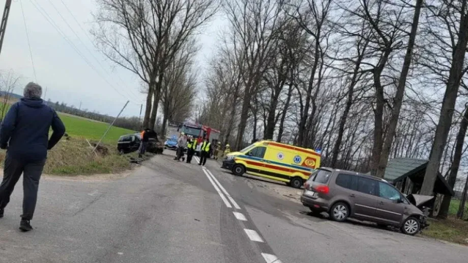  Nie ustąpił pierwszeństwa! 69-latek doprowadził do wypadku