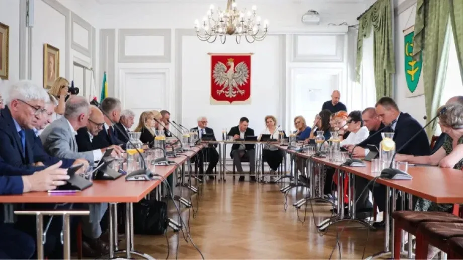 Problemy z nową szkołą. Część budynku została zalana