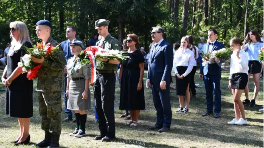 Pamięć o Ofiarach Obozu Pracy Treblinka I oraz II wojny światowej. Władze samorządowe oddały hołd 