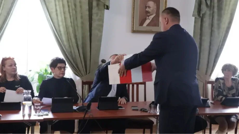 Polityczna burza w ostrowskiej radzie miasta