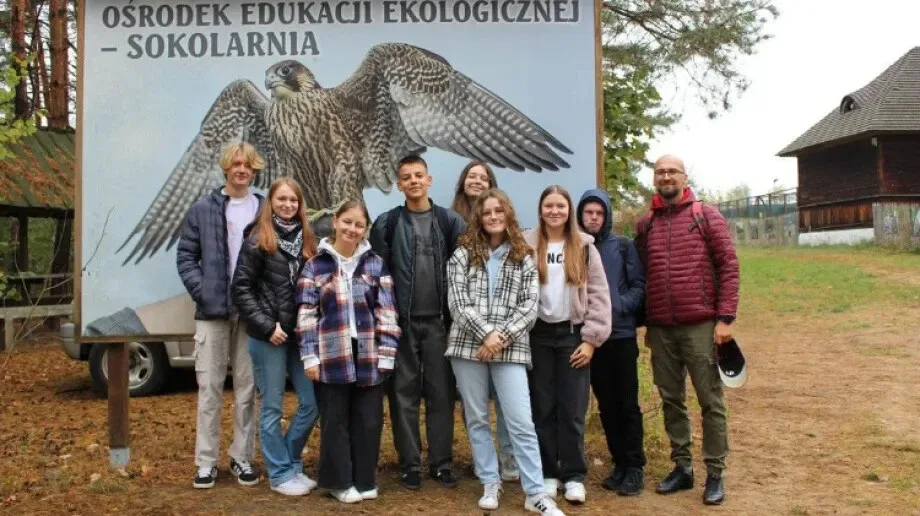 Przygoda z przyrodą. Uczniowie LO na edukacyjnej wycieczce do Białegostoku i Kurowa