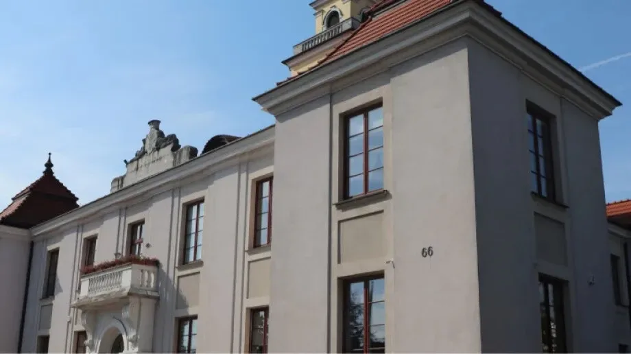 Radny Pęksa wnioskuje o progi zwalniające. Ratusz odpowiada