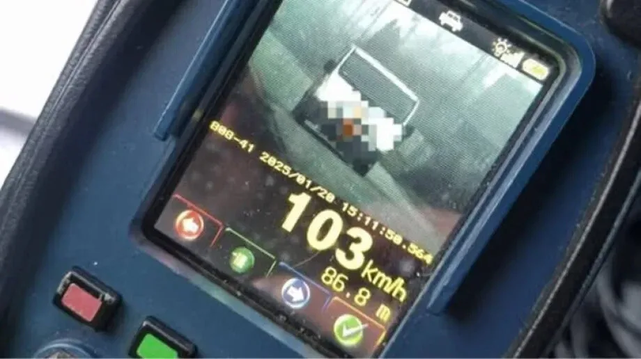 Jechał jak na autostradzie. Policja nie miała litości