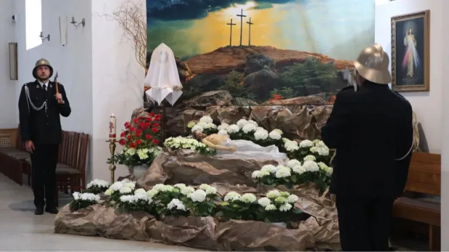Groby Pańskie w parafiach w Ostrowi Mazowieckiej (zdjęcia)