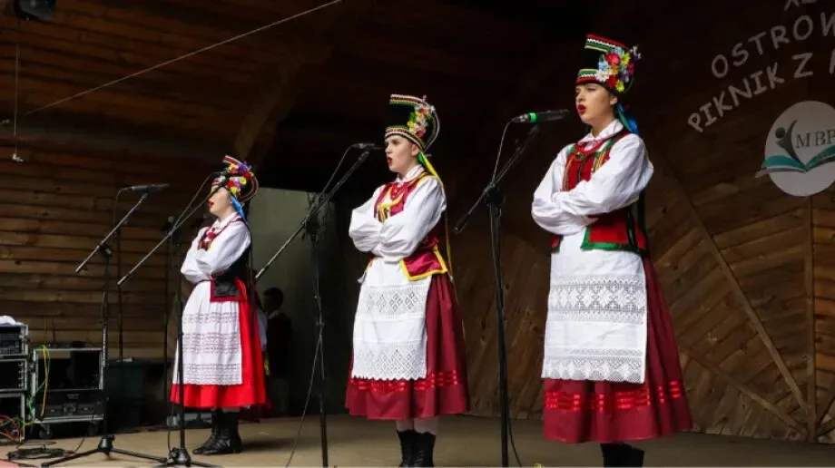 Literatura, kugiel i dobra zabawa. Za nami XIV Ostrowski Piknik z Książką! (zdjęcia)