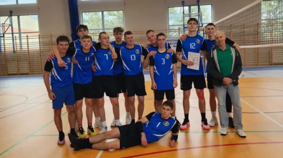 Nie dali za wygraną. Siatkarze z ostrowskiego 'Koperniczka' walczyli o medal