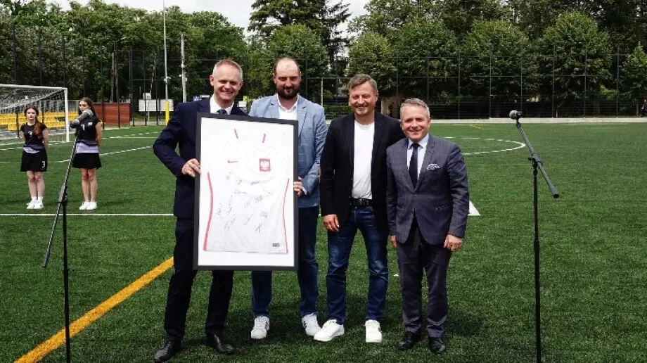 Wielkie otwarcie boiska „Rubinek” – historyczny dzień dla powiatu ostrowskiego! 
