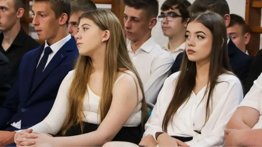Świadectwa, nagrody i emocje. Uroczyste zakończenie roku w ZSCKR (zdjęcia)