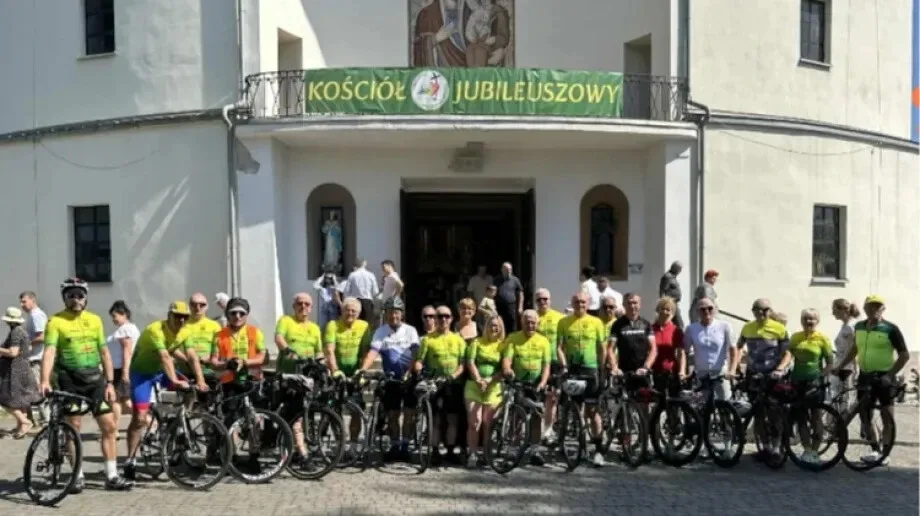 Ostrowscy cykliści pielgrzymowali do Hodyszewa (zdjęcia)