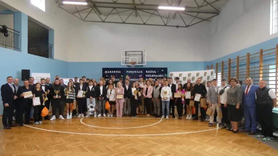 Podsumowanie powiatowego sportowego roku szkolnego 2024/2025 (zdjęcia)