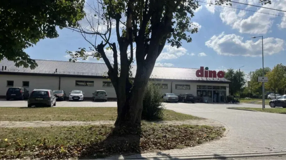 Dino na rogu ulicy Szkolnej i 1000-lecia już działa