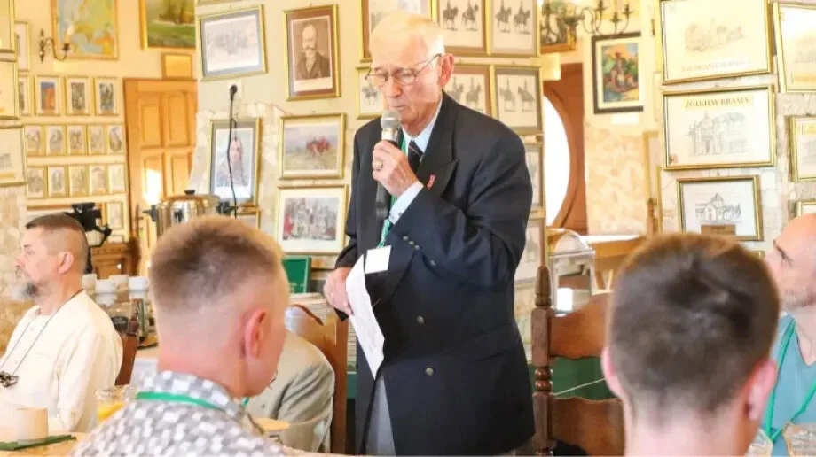 IV Światowy Zjazd Rodzin Absolwentów Szkoły Podchorążych Piechoty w Komorowie odbył się w Ostrowi (zdjęcia)