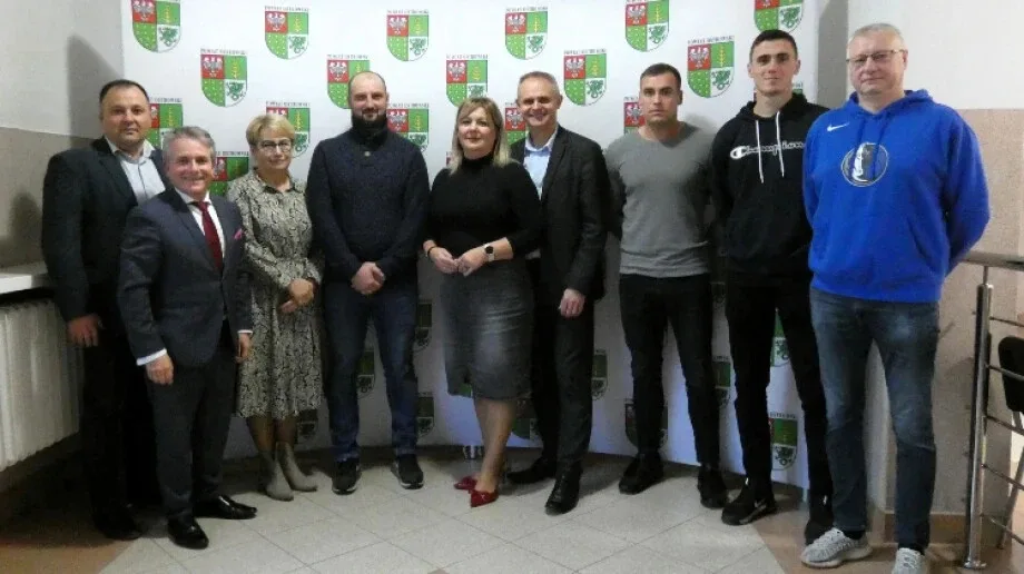 Dyskutowali o piłce na ziemi ostrowskiej