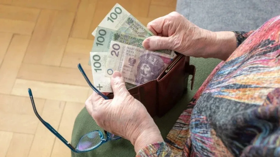 ZUS wypłaci świadczenia przed świętami