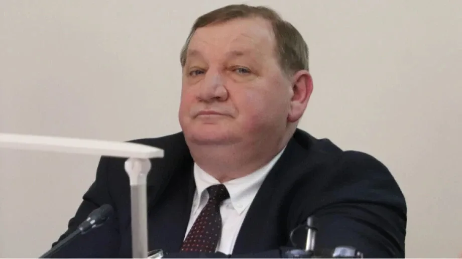 Na razie podwyżek na cmentarzu nie będzie. Tajemnicze tłumaczenie przewodniczącego