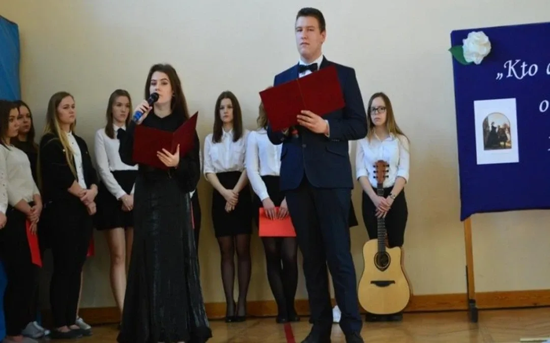 Dzień Patrona w Zespole Szkół nr 2 w Ostrowi Mazowieckiej (zdjęcia)