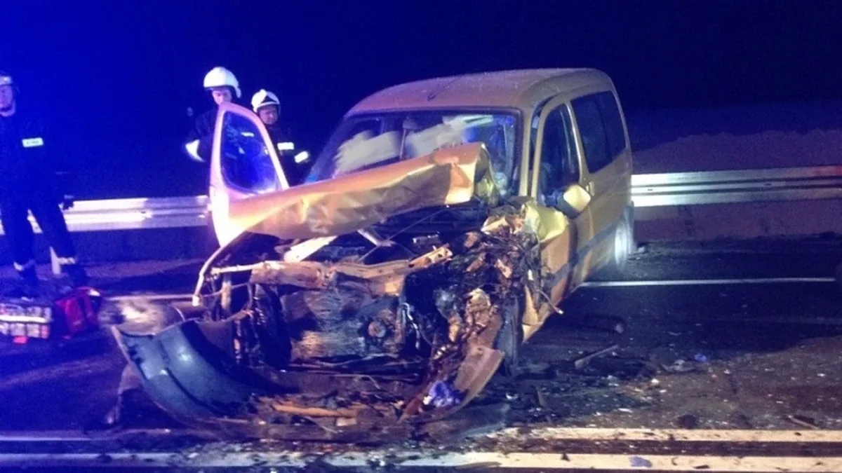 Wypadek na 'ósemce'. Akcja ratunkowa trwała ponad pięć godzin (zdjęcia)