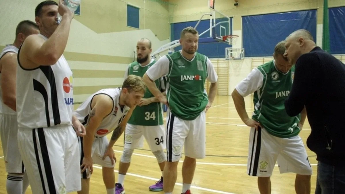 Zobacz wideo ze spotkania 2 ligi koszykówki Sokół Ostrów Mazowiecka - Dziki Warszawa