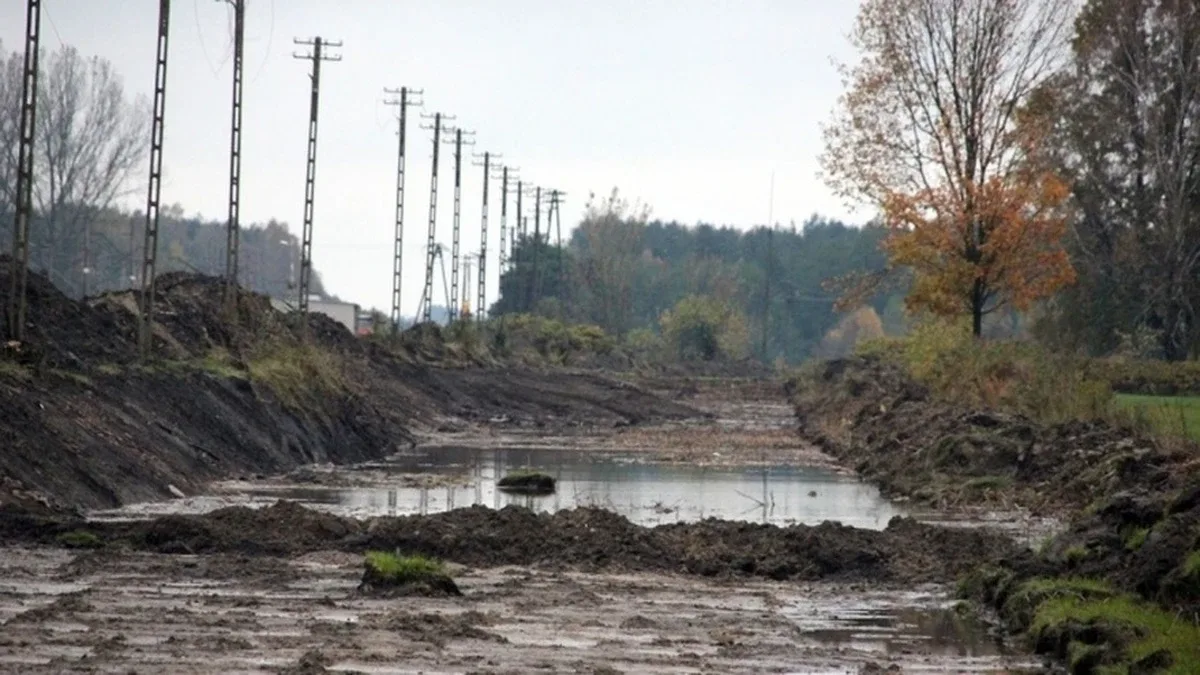 Kolejna droga do Warszawy coraz bliżej. Trwa budowa obwodnicy Pasiek (zdjęcia)