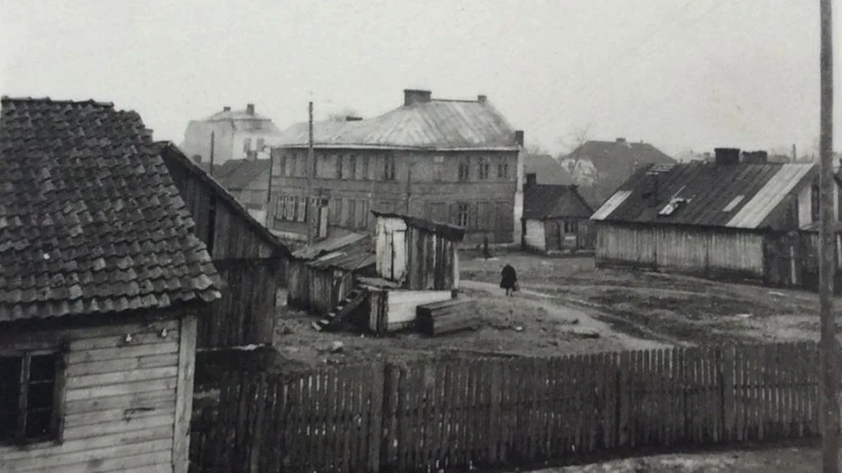 Widok z okna domu przy ul. Różańskiej w 1941 roku