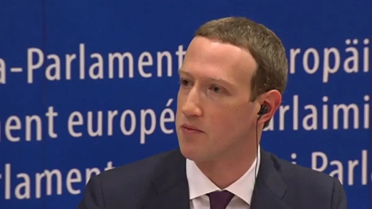 Założyciel Facebooka kaja się w Brukseli. 'Zainwestuję, by wszystko naprawić' (wideo)