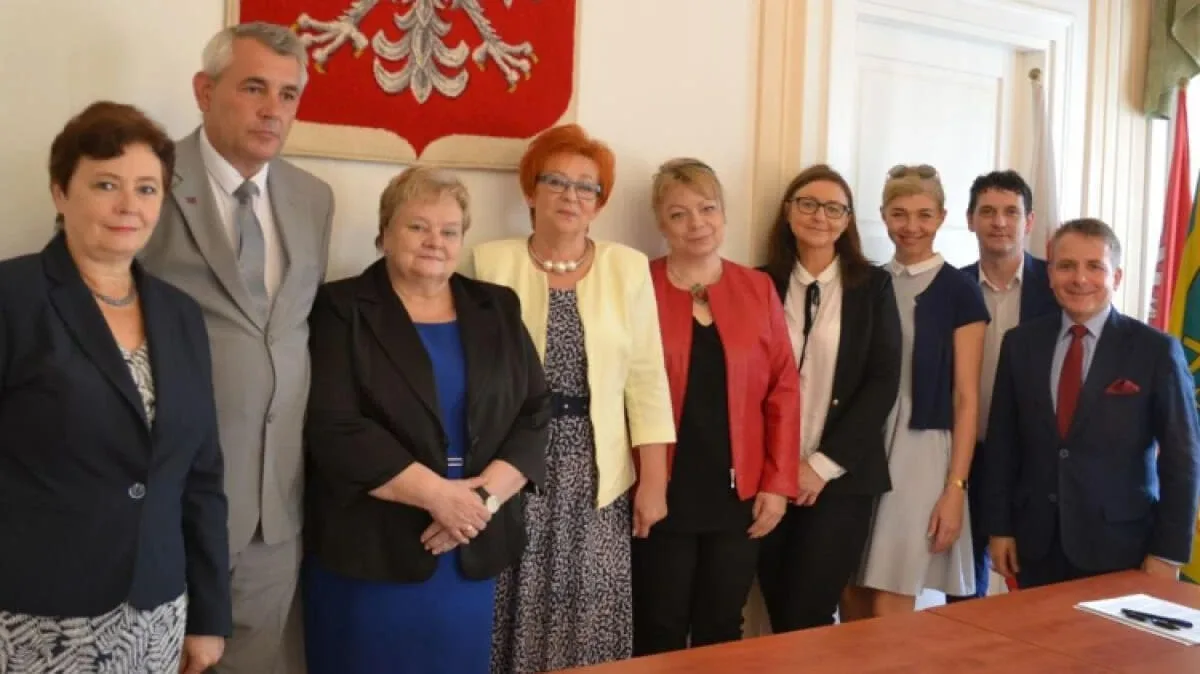 Wspólnie dla seniorów. PCK podpisało umowę z władzami miasta (zdjęcia)