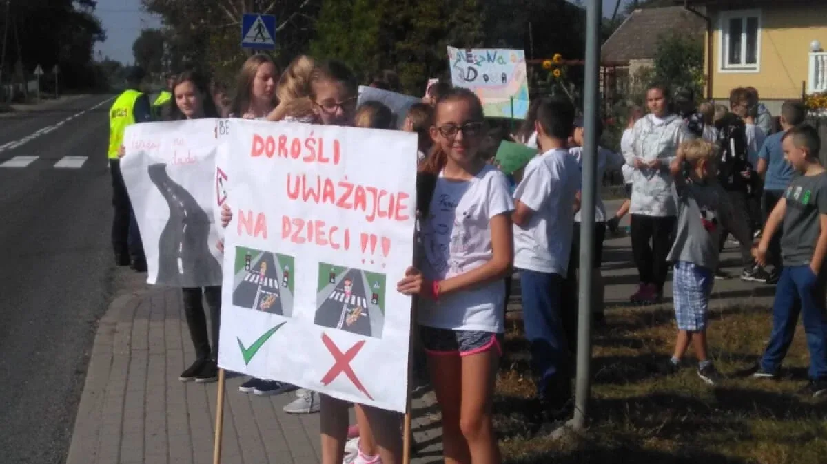 Akcja EDWARD w szkołach powiatu ostrowskiego (zdjęcia)
