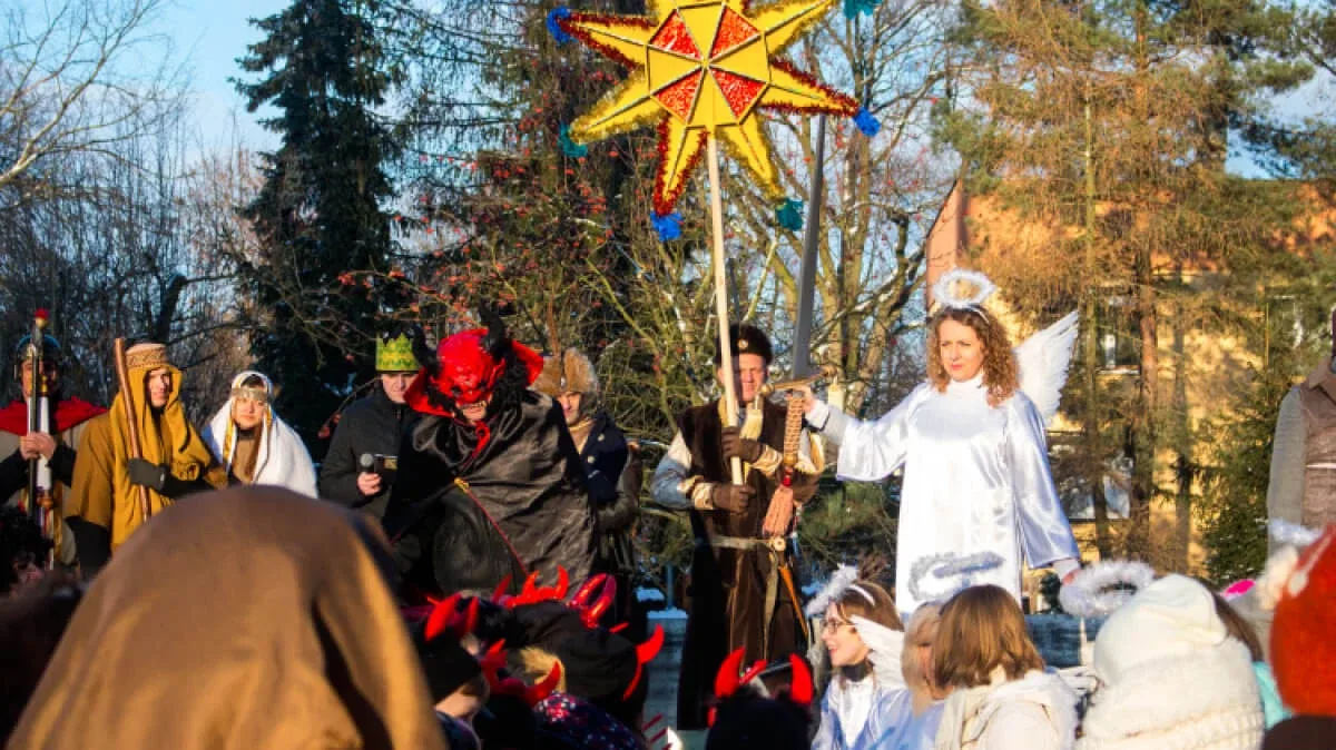Orszak Trzech Króli zawitał do Ostrowi Mazowieckiej (zdjęcia, wideo)