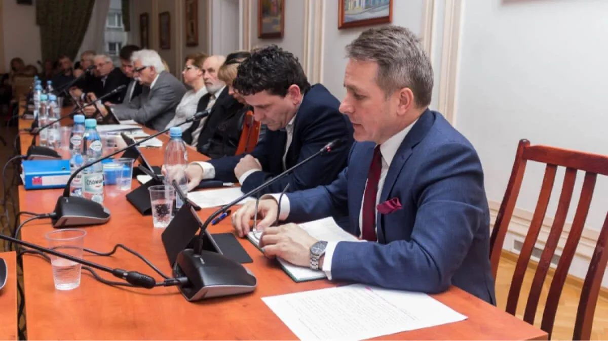 Powstanie klub dla ostrowskich seniorów. Obradowali miejscy radni (zdjęcia, wideo)