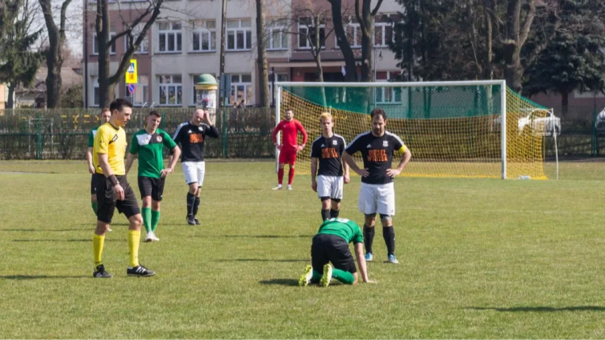 Makowianka na kolanach. Ostrovia z kompletem punktów (zdjęcia, wideo)